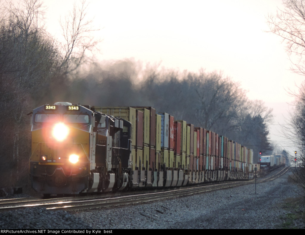 CSX 3343 on I010